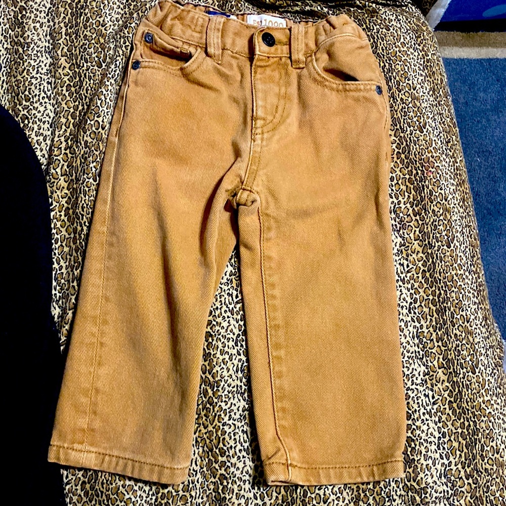 Children’s place khaki jeans with adjustable waist size 12-18 mod. Very nice